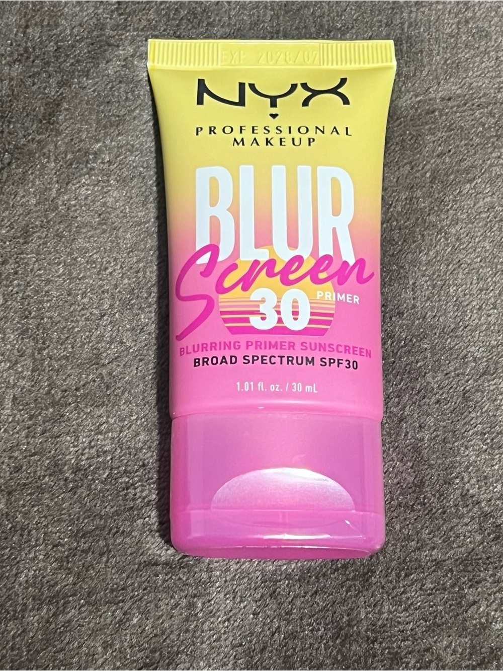 NYX Blur Screen SPF 30 Blurring Primer Sunscreen